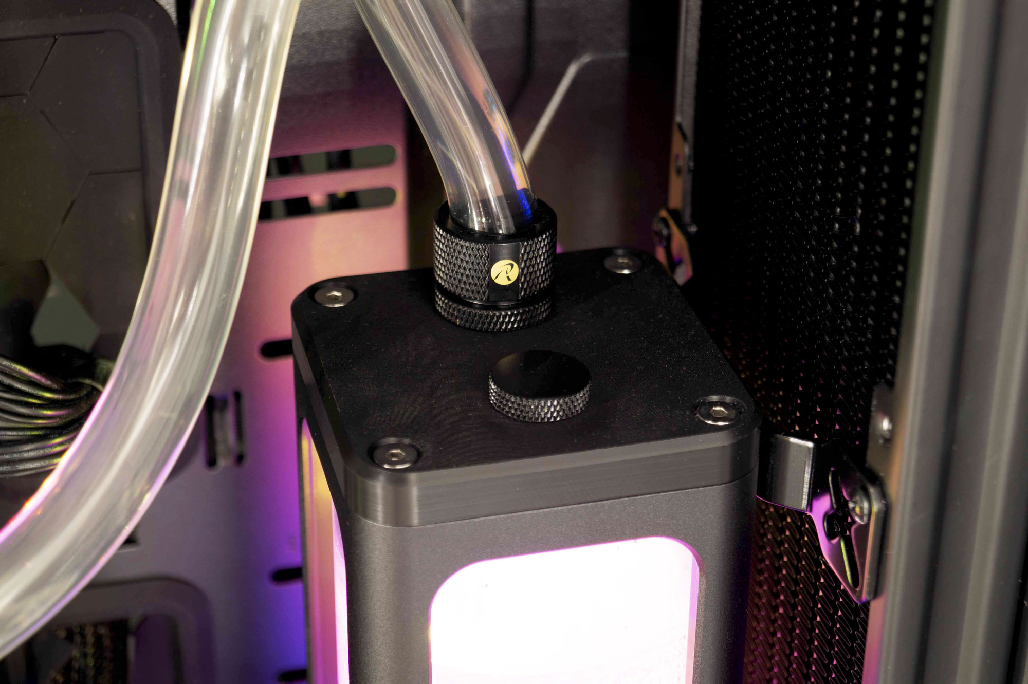 Test du RAIJINTEK SCYLLA Elite CA360 34 Raijintek scylla elite ca360 montage 033