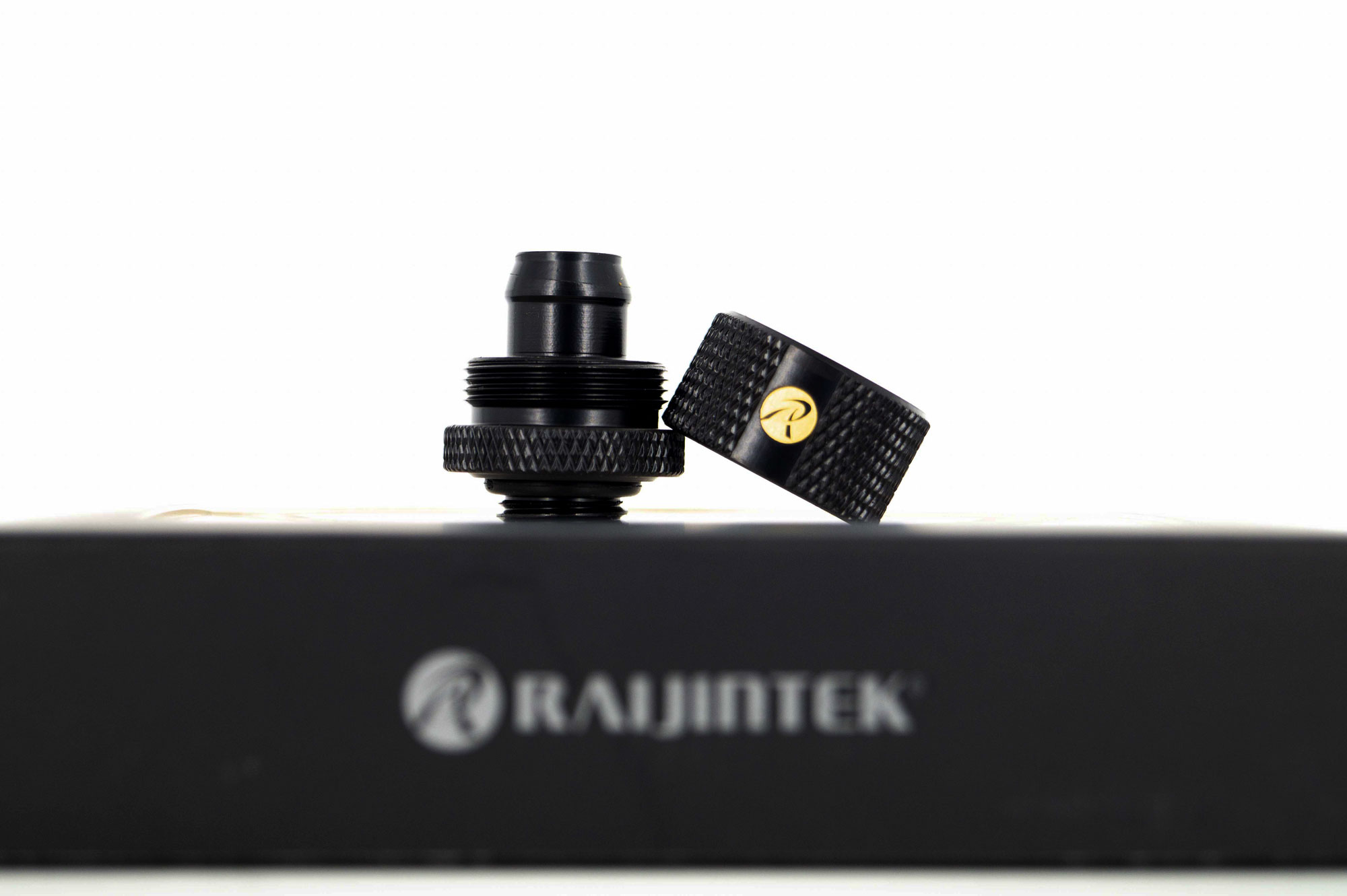 Test du RAIJINTEK SCYLLA Elite CA360 39 Raijintek scylla elite ca360 raccords 004