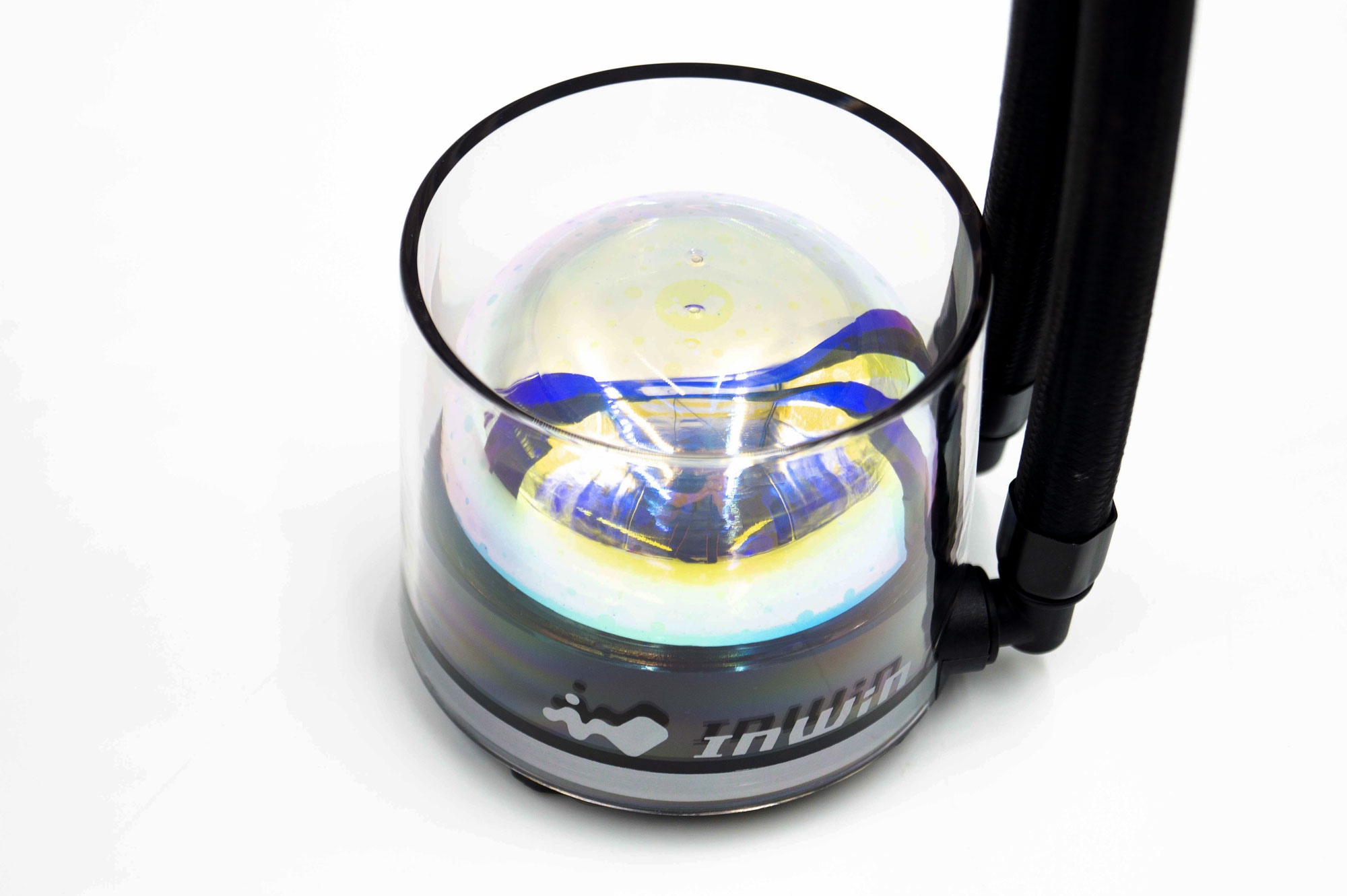 Boîtier InWin N515 et AIO NR36 : un mariage efficace 18 InWin NR36 120