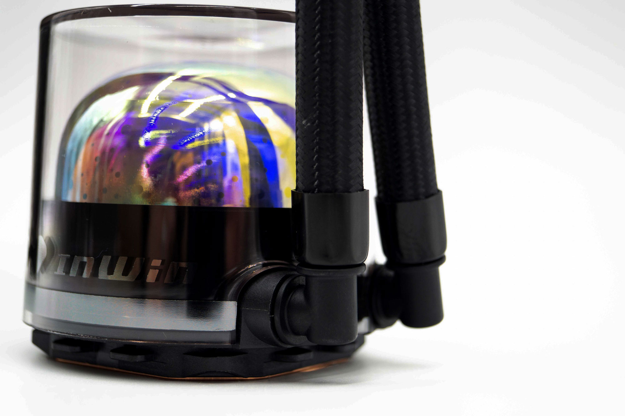 Boîtier InWin N515 et AIO NR36 : un mariage efficace 19 InWin NR36 121