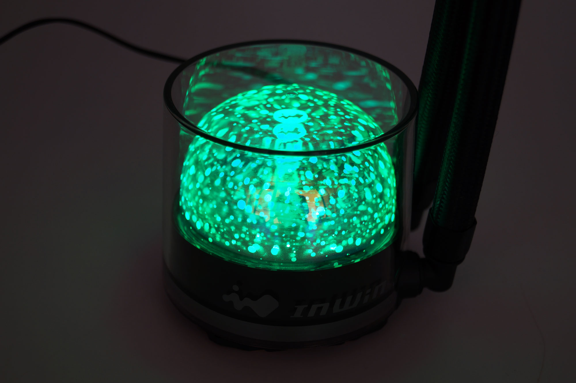 Boîtier InWin N515 et AIO NR36 : un mariage efficace 26 InWin NR36 128