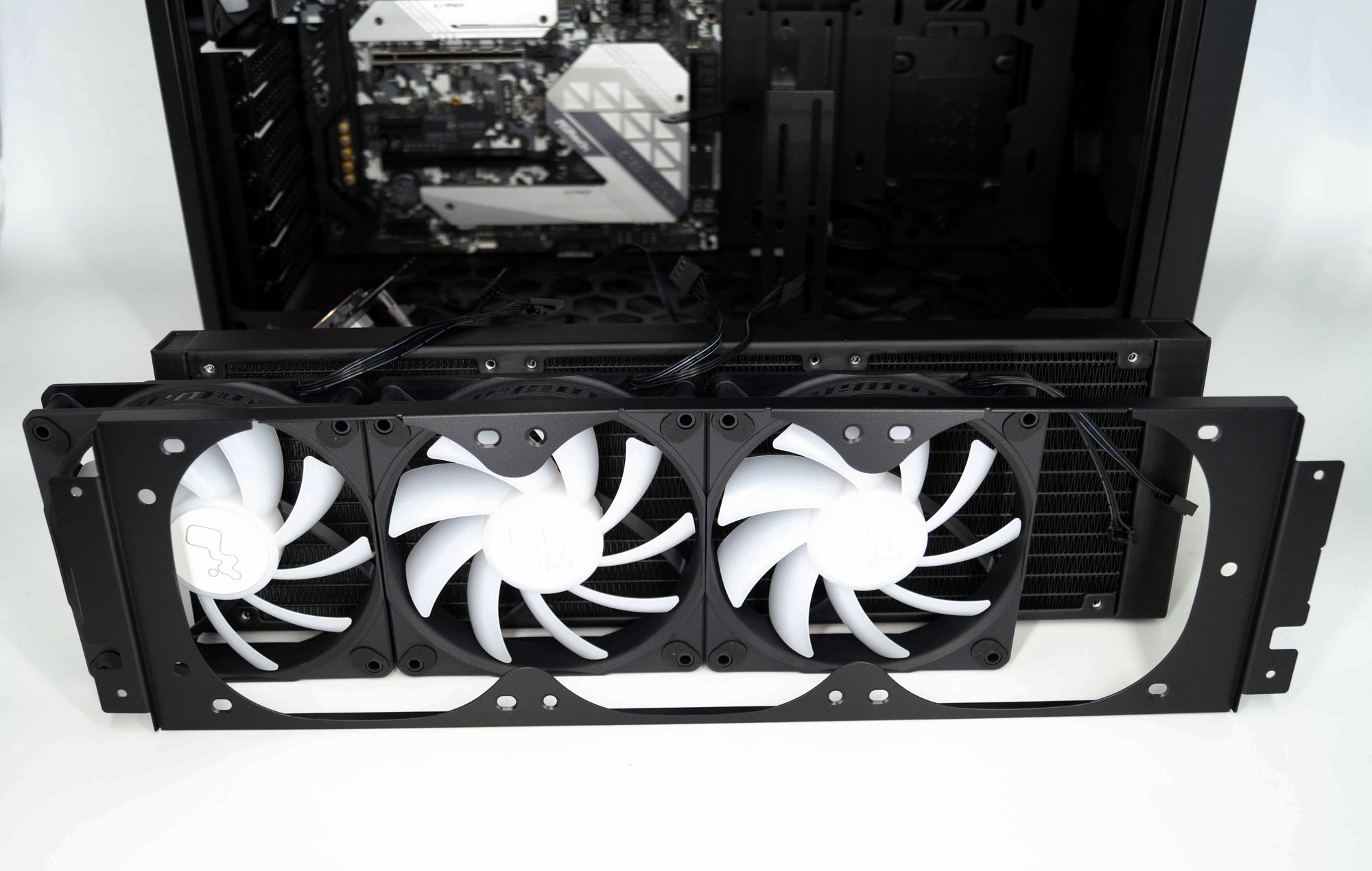 Boîtier InWin N515 et AIO NR36 : un mariage efficace 16 Inwin Nr36 N515 119