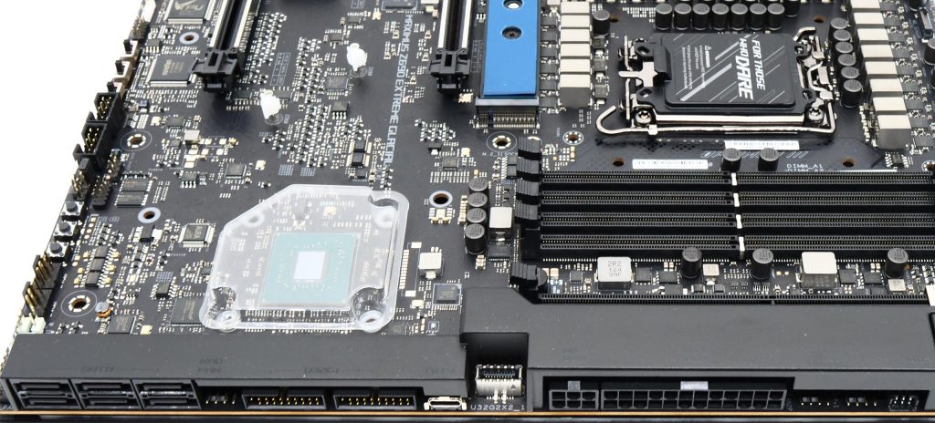Rog Maximus Z690 Extreme Glacial : La Carte Ultime 16 Rog Z690 Glacial - divers connecteurs internes