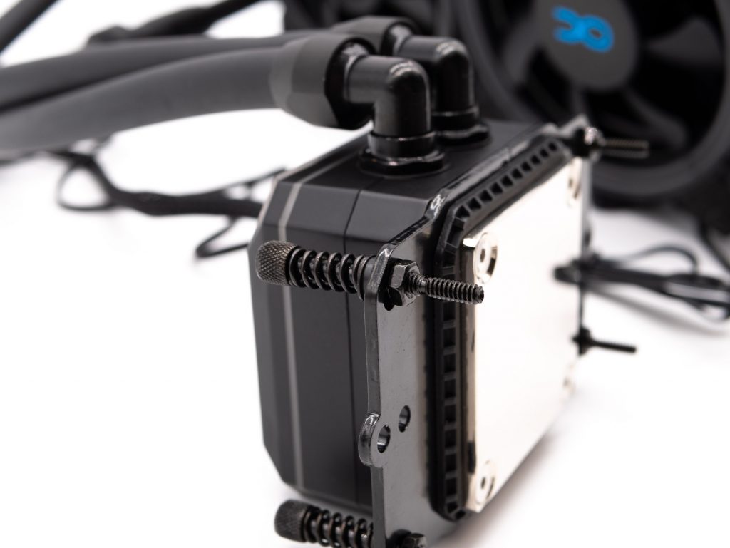 Alphacool Eisbear Aurora Lt 240 34