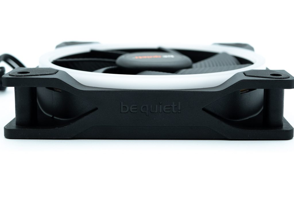 Test be quiet! Light Wings 120 mm PWM : RGB On 3 Be Quiet Light Wings 120 22