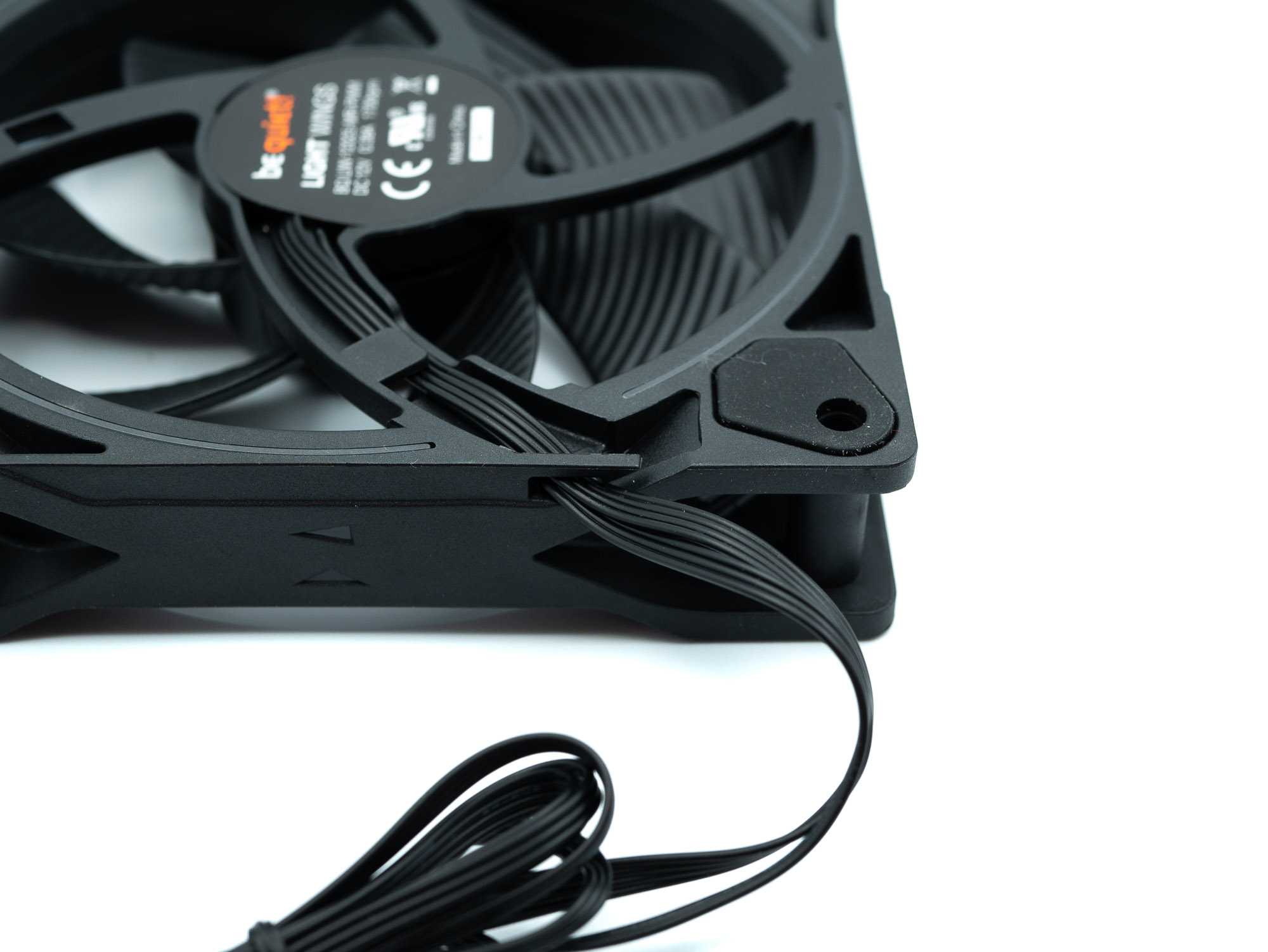 Test be quiet! Light Wings 120 mm PWM : RGB On 12 Be Quiet Light Wings 120 24