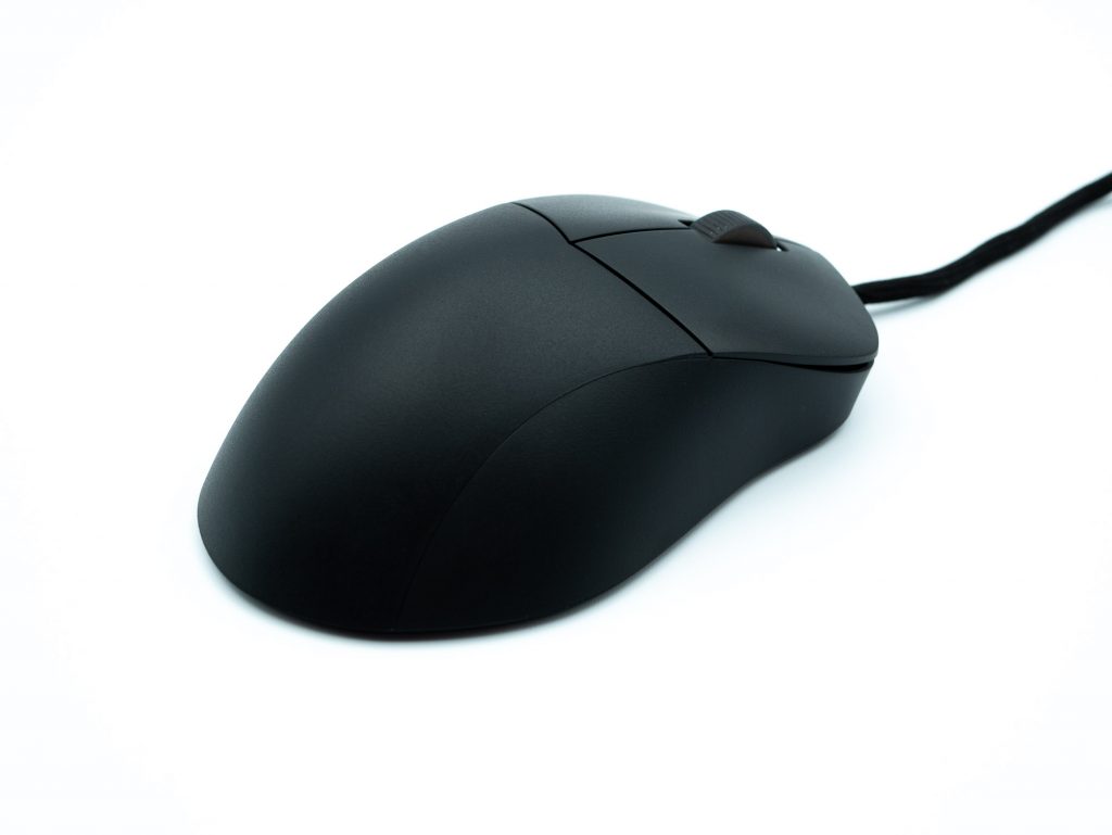 Test Cooler Master MM730 : légèreté et rapidité 8 Cooler Master Mm730 25