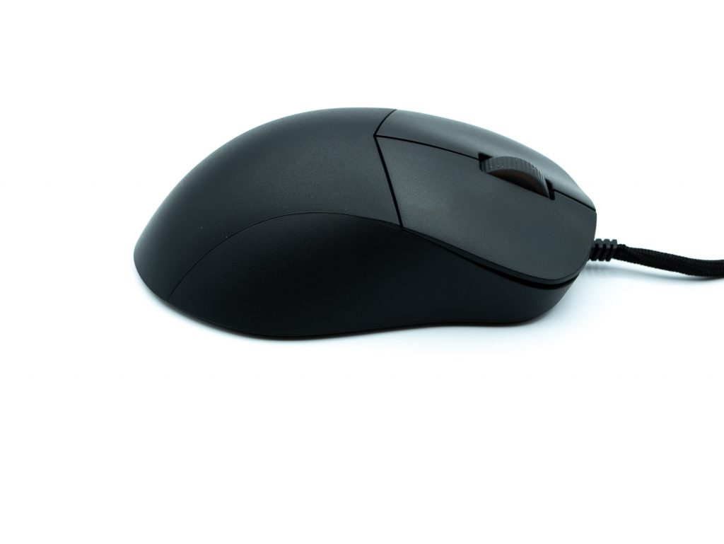 Test Cooler Master MM730 : légèreté et rapidité 9 Cooler Master Mm730 26