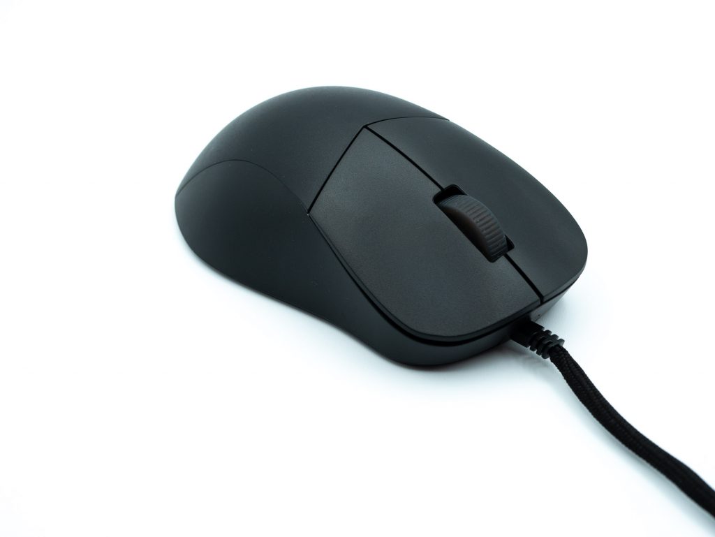 Test Cooler Master MM730 : légèreté et rapidité 10 Cooler Master Mm730 27