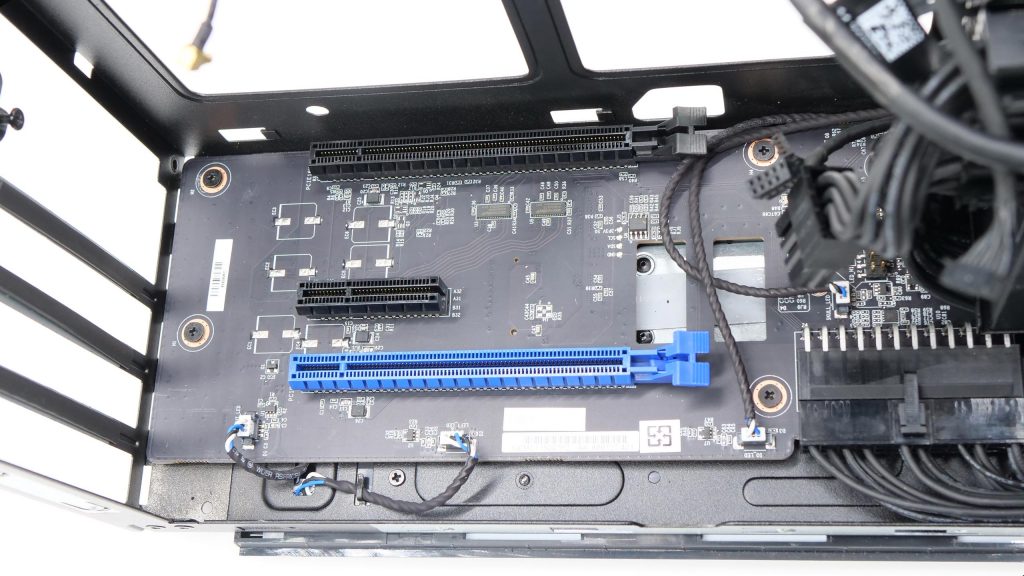 Test Intel Nuc 11 Extreme : Une Bête De Course ? 12 Intel Nuc Extreme 11 Beast Canyon Intel Nuc Board Element