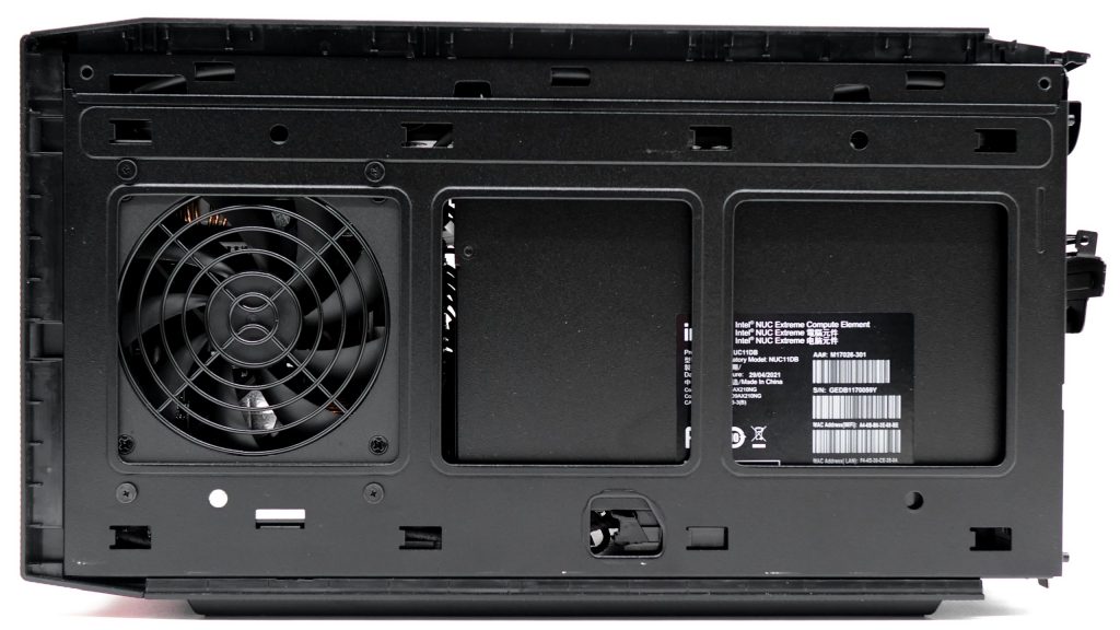 Intel Nuc Extreme 11 Beast Canyon Vue Interieur 2