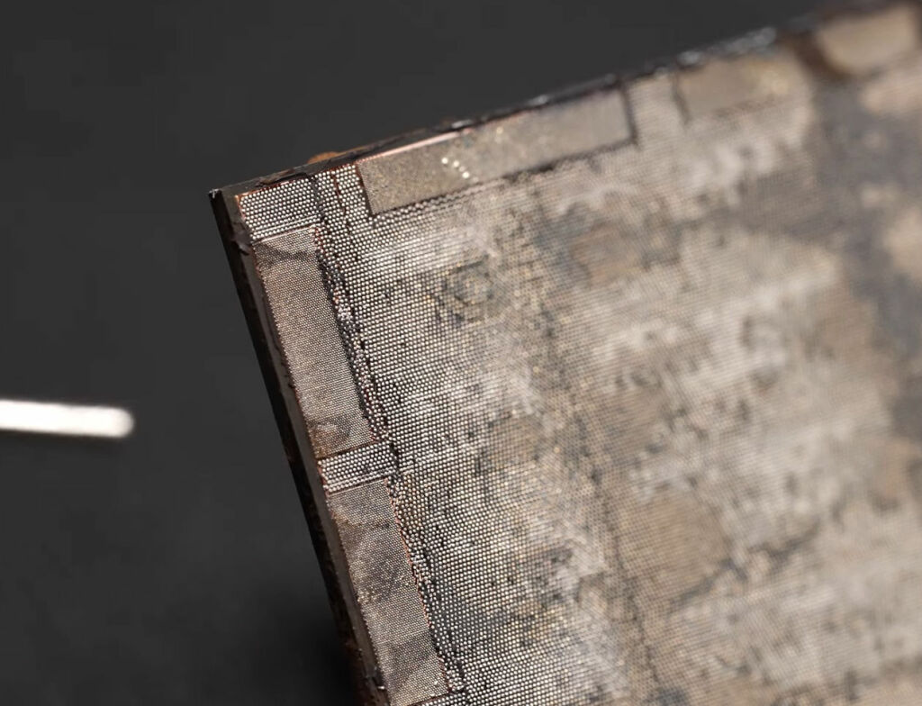 Intel Xeon Sapphire Rapids delid par der8auer 6 Intel Sapphire Rapids Delidded 2