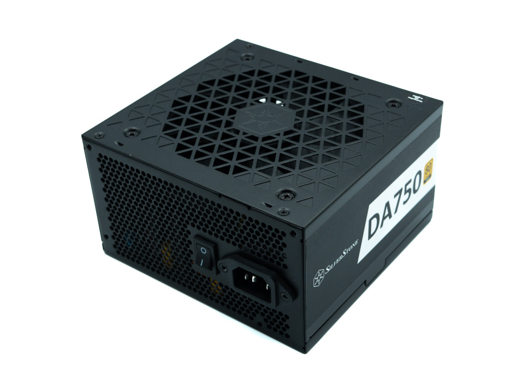 Silverstone Da750 22