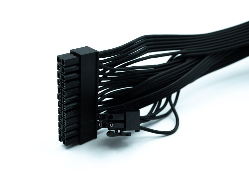 Silverstone Da750 24