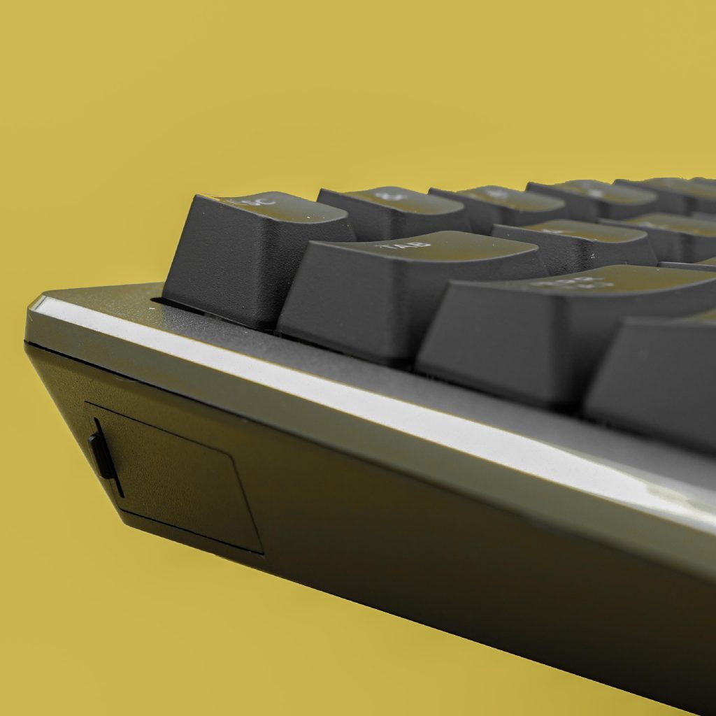 Test Cooler Master CK721 : Le meilleur clavier 65% ? 19 Clavier Cooler Master Ck 721 Plaque Amovible Boutton