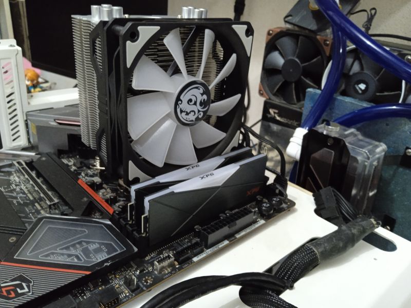 Bitspower The Phantom 01