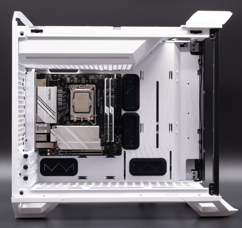 Fractal Design Torrent Nano 61