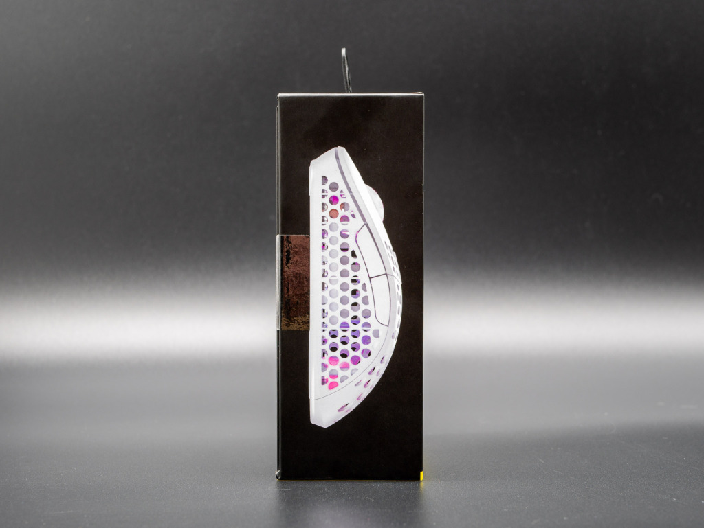 Test Xtrfy M4 Wireless : avis complet sur la souris gaming suédoise 2025 5 Xtrfy M4 Wireless 3
