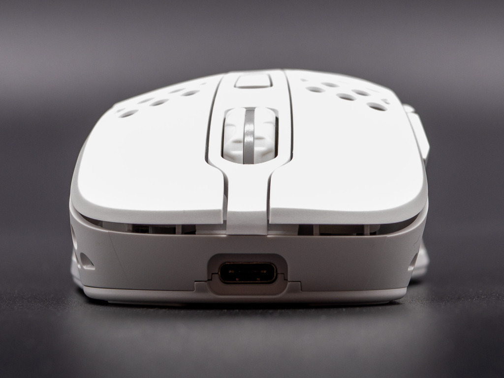Test Xtrfy M4 Wireless : avis complet sur la souris gaming suédoise 2025 32 Xtrfy M4 Wireless 30