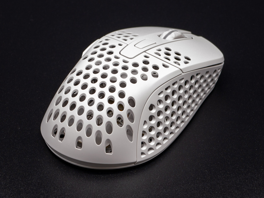 Test Xtrfy M4 Wireless : avis complet sur la souris gaming suédoise 2025 33 Xtrfy M4 Wireless 31