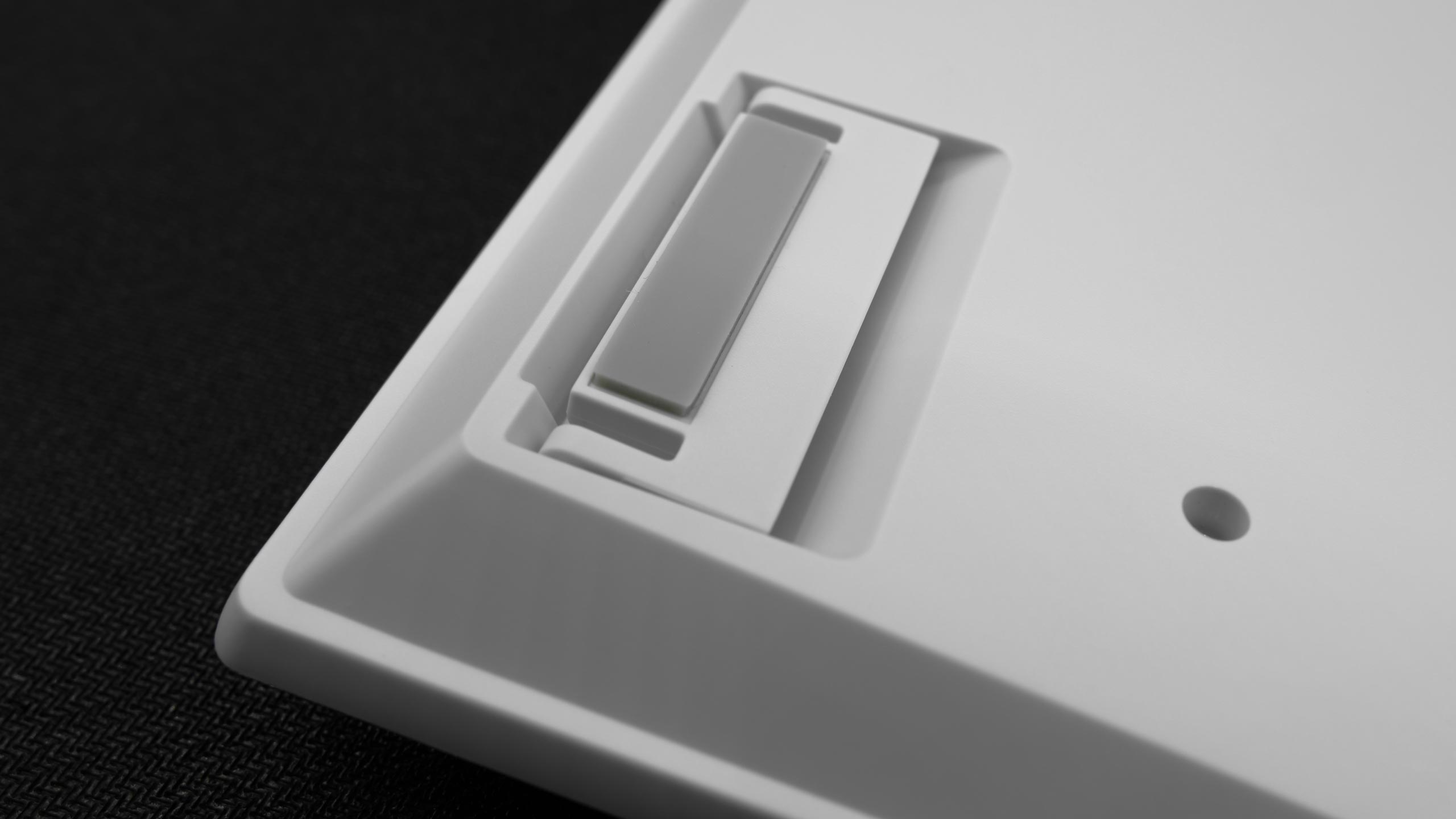 Test Roccat Vulcan Tkl Pro White : Explosif 9 Roccat Vulcan Tkl Pro Dos Patins