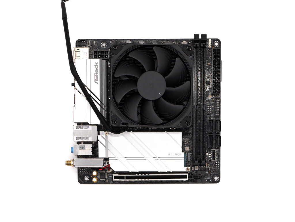 Test Noctua NH-L9i-17xx : compacité maximale 3 Noctua Nh L9i 17xx 52