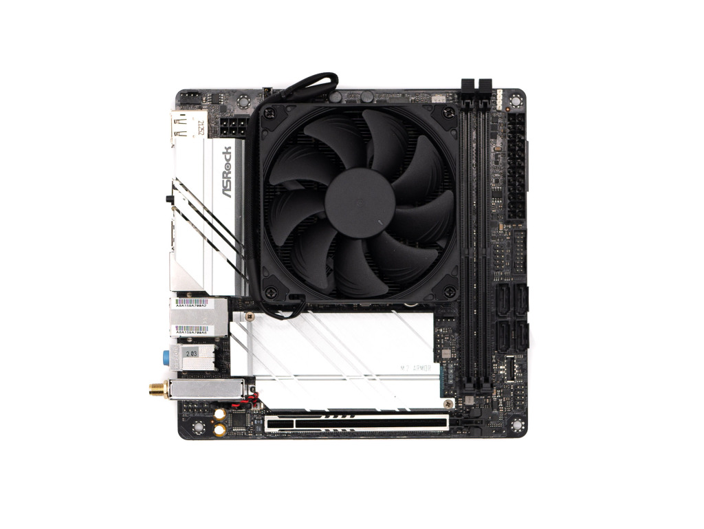 Test Noctua NH-L9i-17xx : compacité maximale 5 Noctua Nh L9i 17xx 54