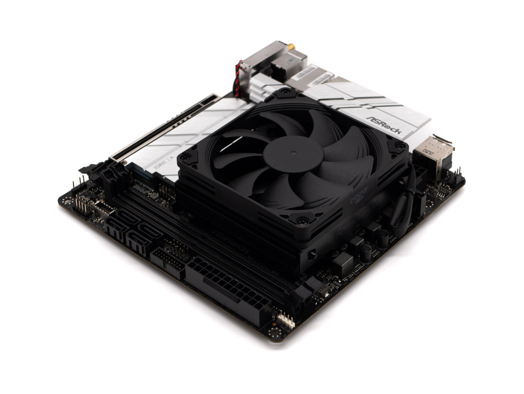 Test Noctua NH-L9i-17xx : compacité maximale 12 Noctua Nh L9i 17xx 57