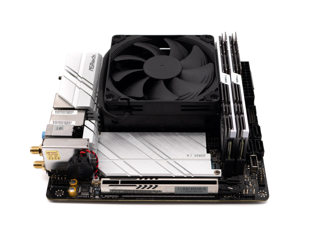 Test Noctua NH-L9i-17xx : compacité maximale 14 Noctua Nh L9i 17xx 59