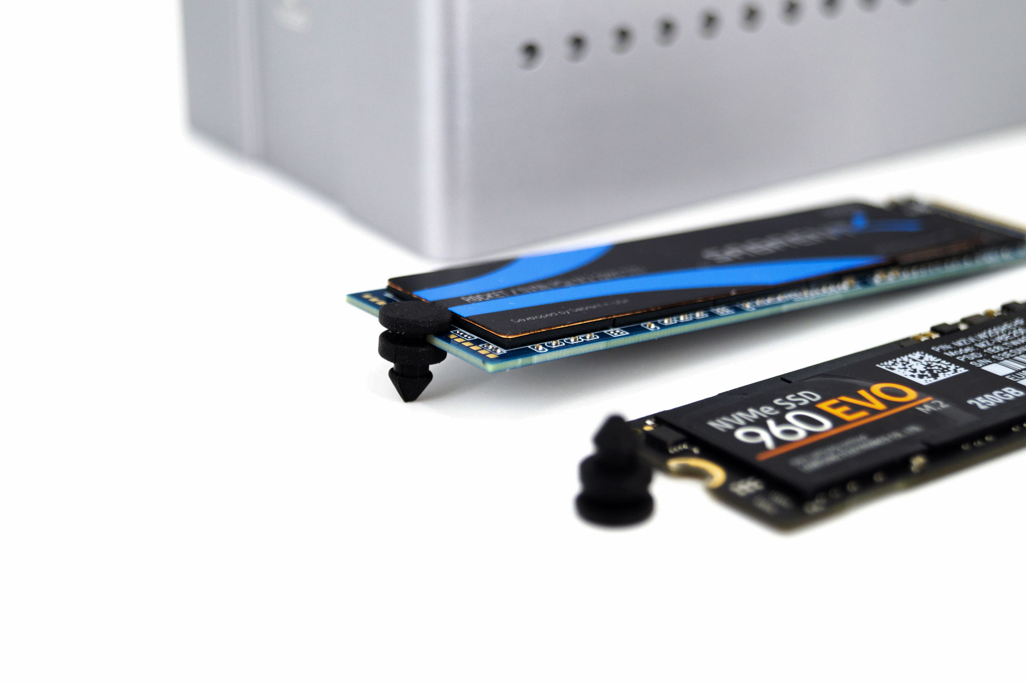 Test de la station de clonage de SSD de Sabrent EC-SSD2 12 Sabrent Tool Free Usb Type C Dual Docking Station 028