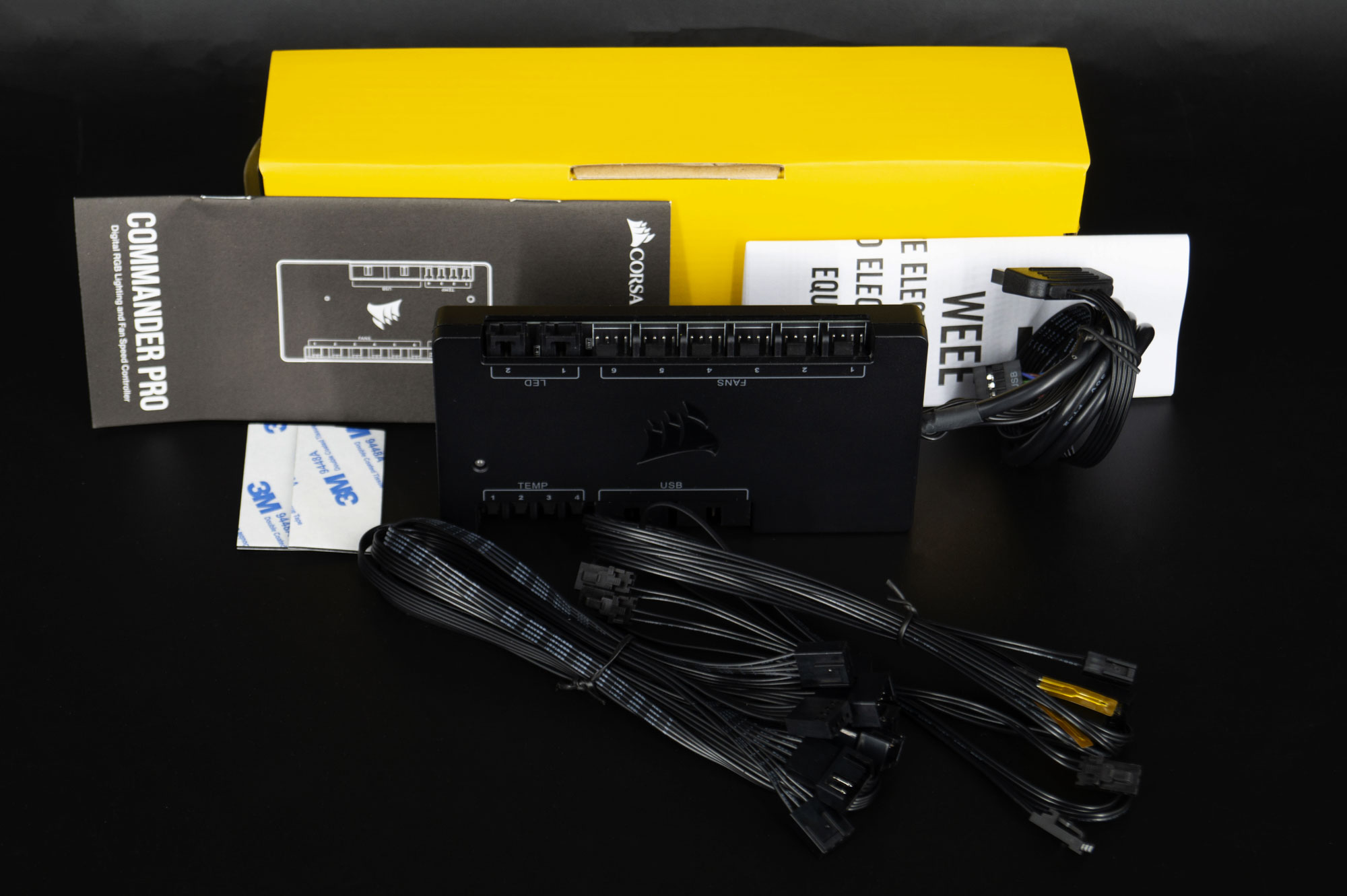 Test CORSAIR XH305i RGB PRO : un kit watercooling custom beau et efficace 56 Xh305i Rgb Pro Controleur Commander Pro 004