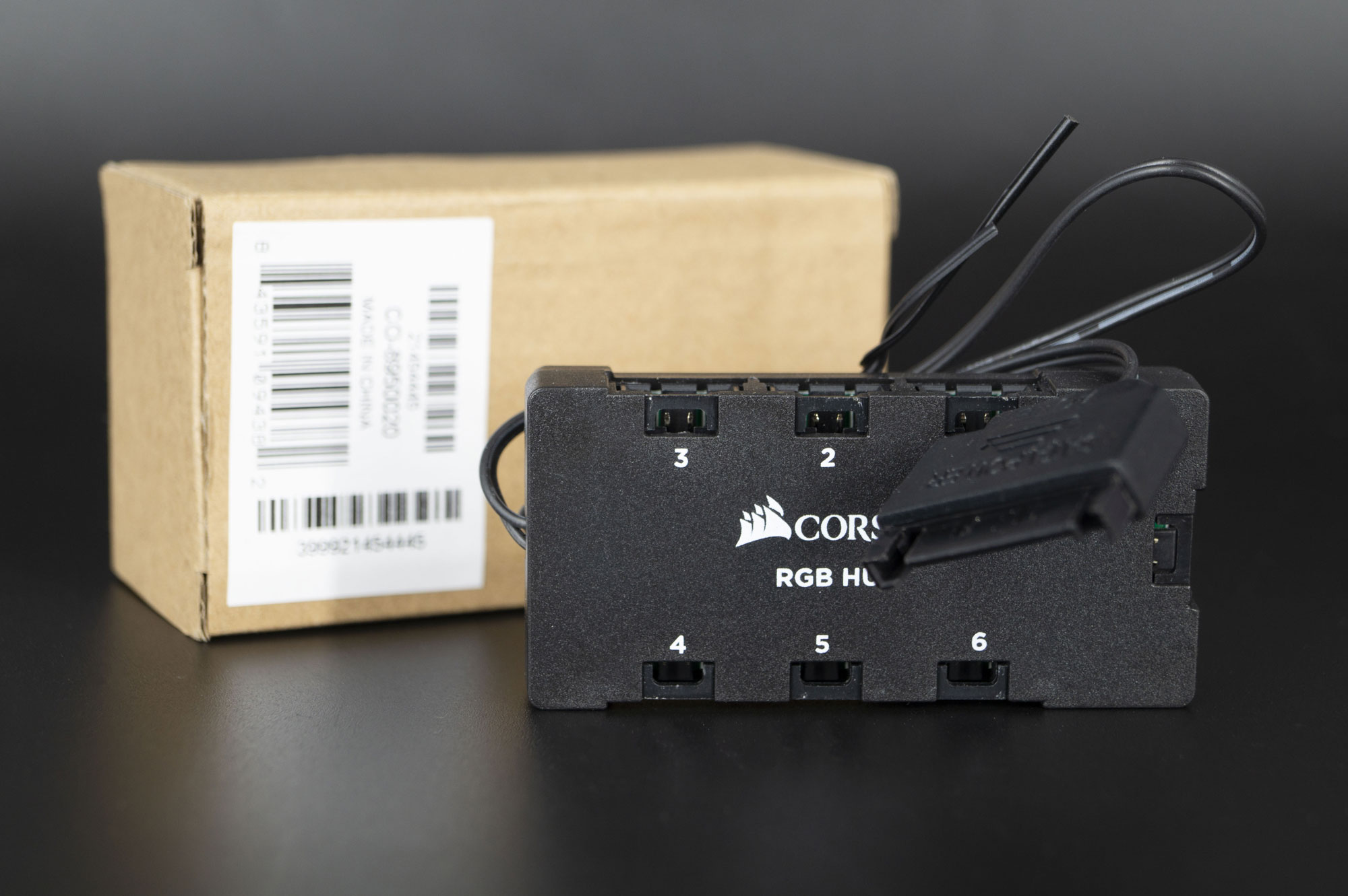 Test CORSAIR XH305i RGB PRO : un kit watercooling custom beau et efficace 66 Xh305i Rgb Pro Hub Rgb 003