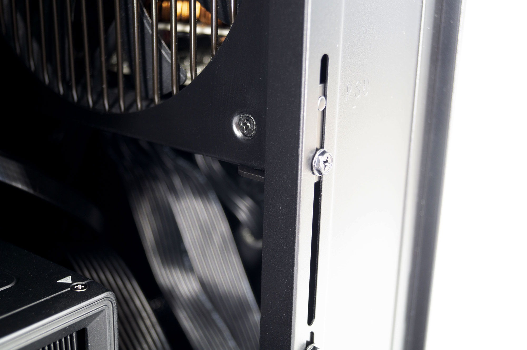 Test du boîtier micro-ATX InWin A3 36 Inwin A3 061