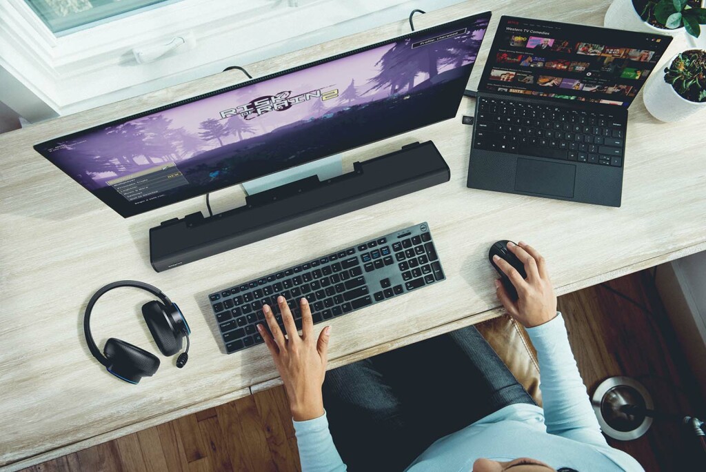 Test Creative BT-W4, transmetteur audio Bluetooth 5.2 avec aptX Adaptive 5 BT-W4 sur laptop, connexion casque et barre de son