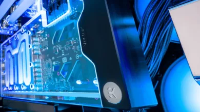 EK présente un support GPU vertical pour boîtiers sans emplacements PCIe verticaux 23 EK Loop Vertical GPU Holder EVO Gen4 Riser 2 jpg webp