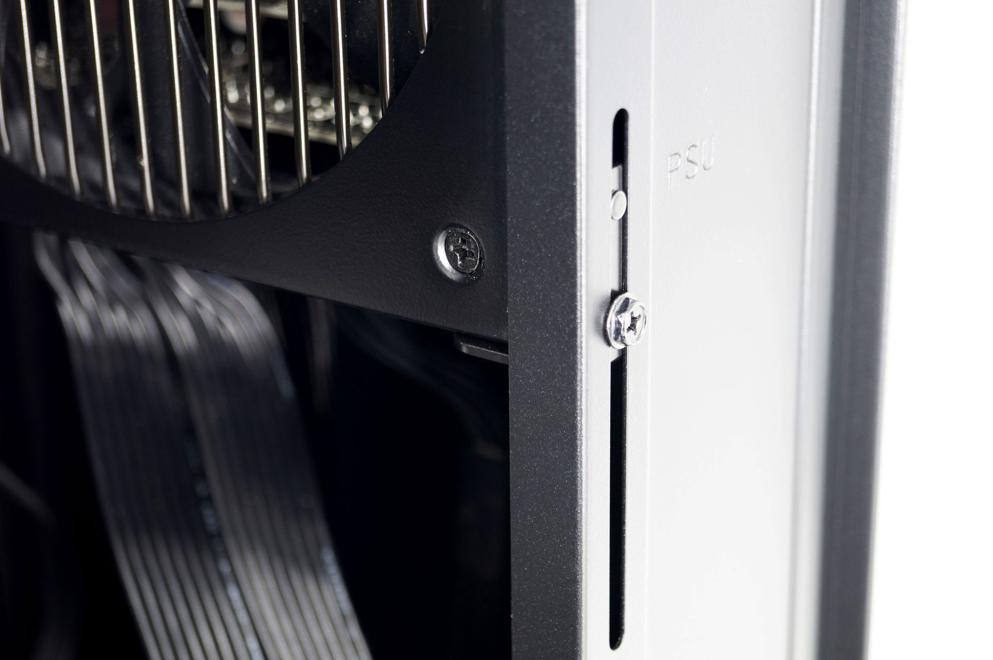 Test du boîtier ATX InWin A5 36 Inwin A5 051