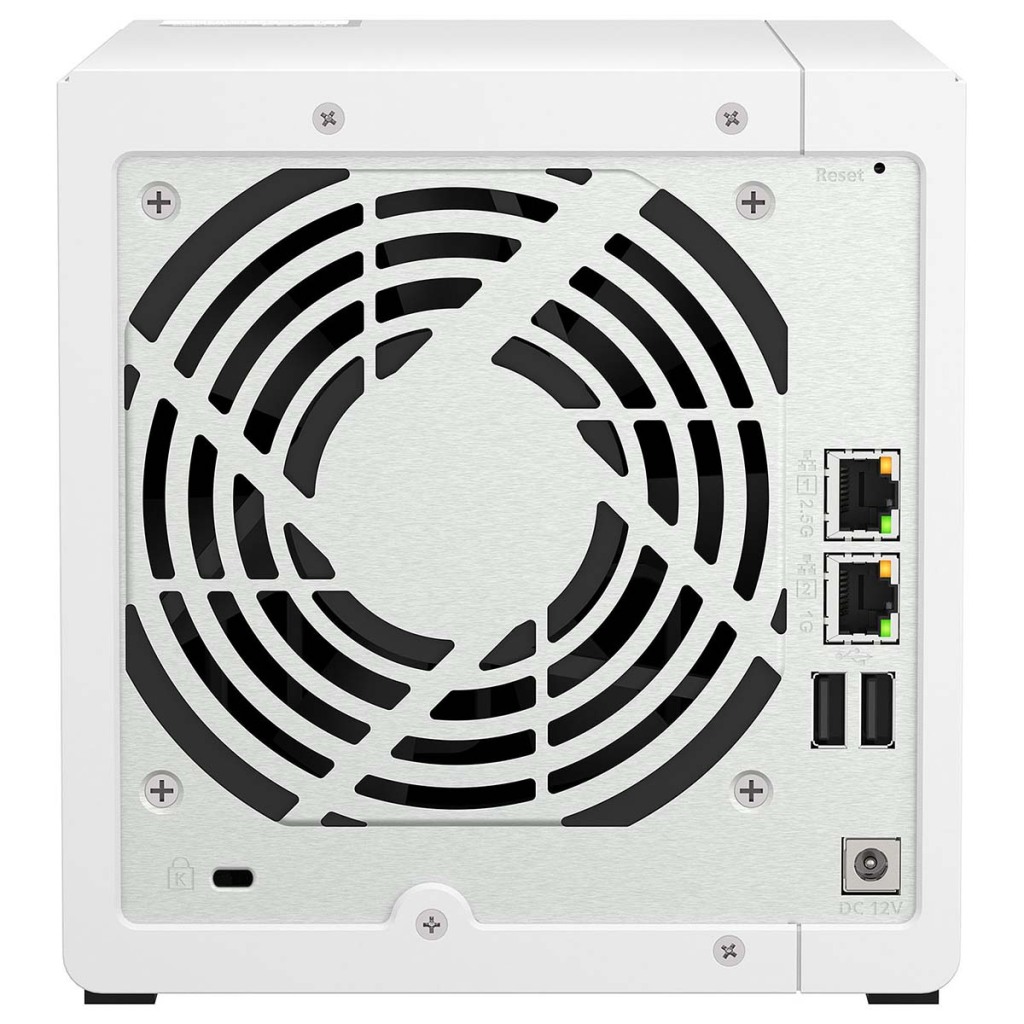 Arrière du NAS, avec son gros ventilateur de 120 mm