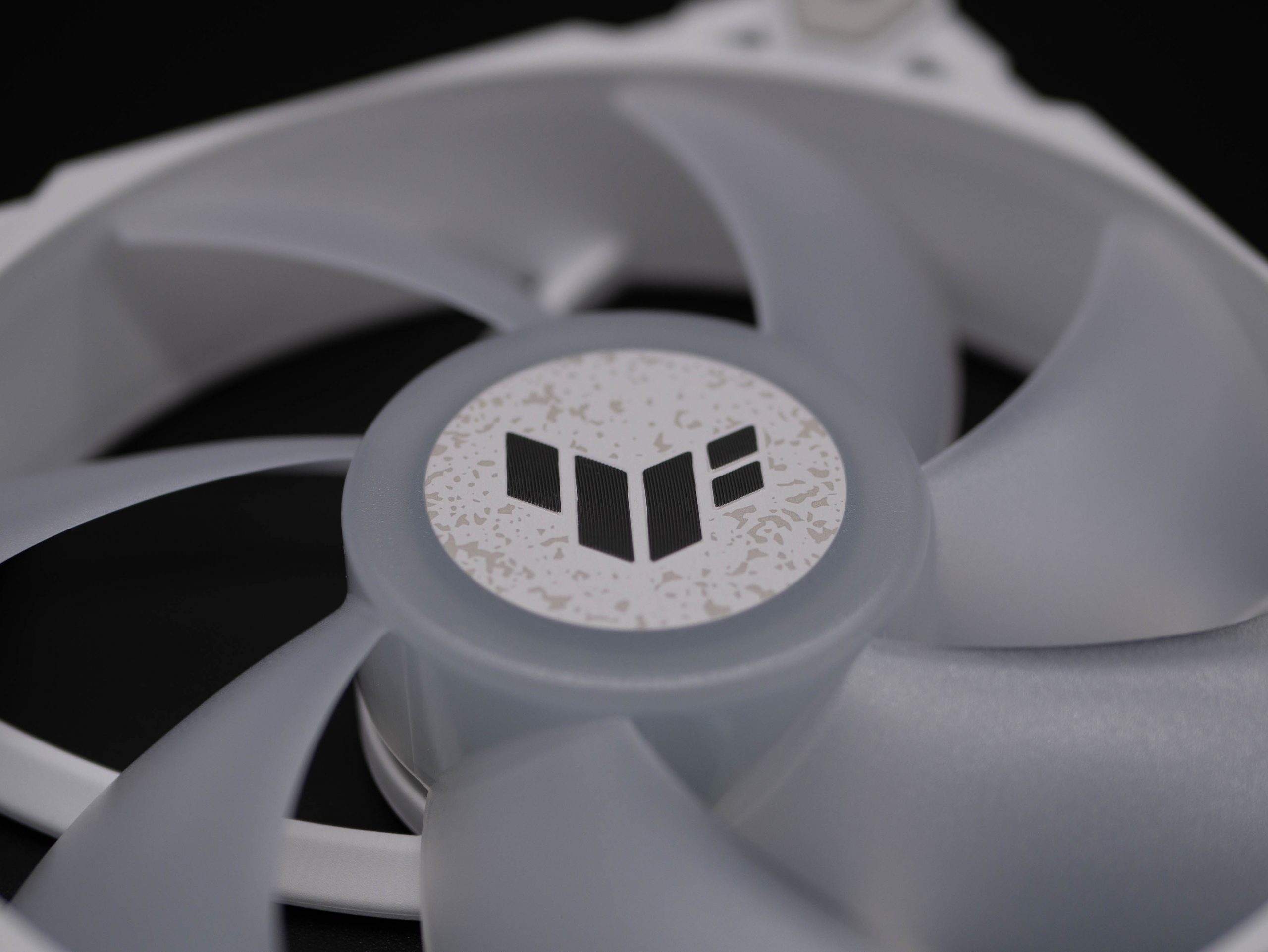 Test ventilateur Asus TUF TF120 ARGB 3 Asus Tuf Tf120 Argb 25