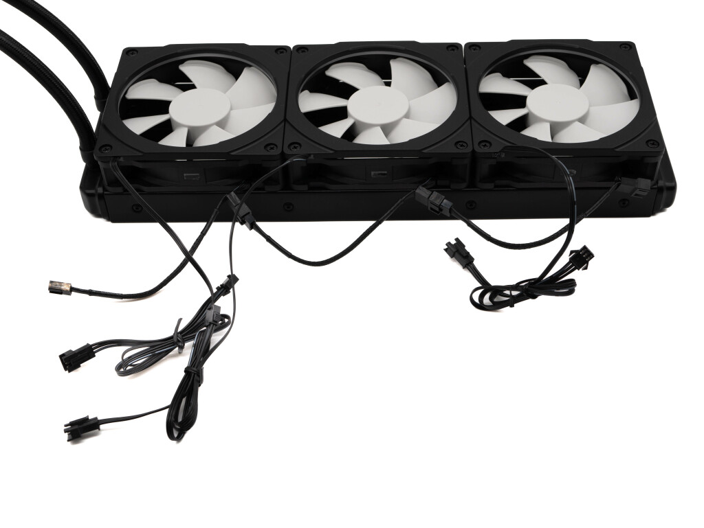 Test Phanteks Glacier One 360 MPH RGB : Le halo de la performance 7 Phanteks Glacier One 360 Mph 30