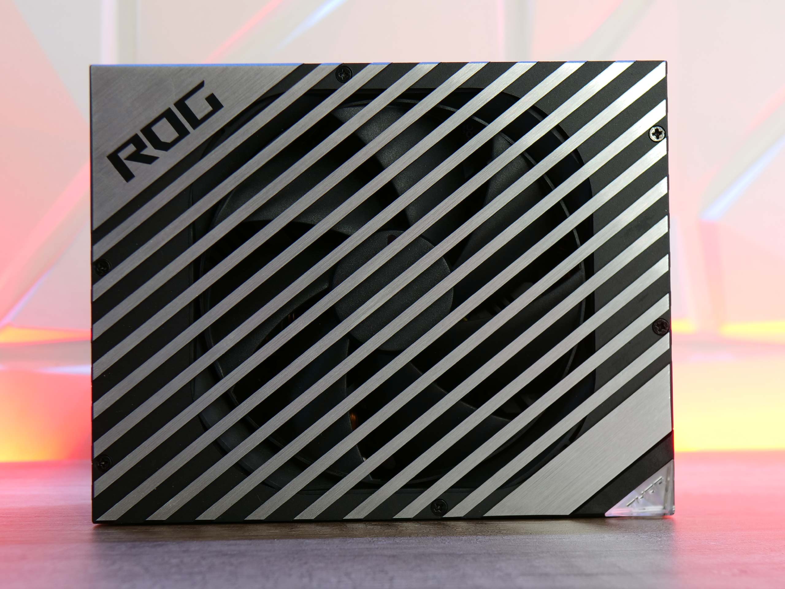 Présentation : Asus ROG Thor 1000W Platinum II 3 Rog Thor P2 1000 Face