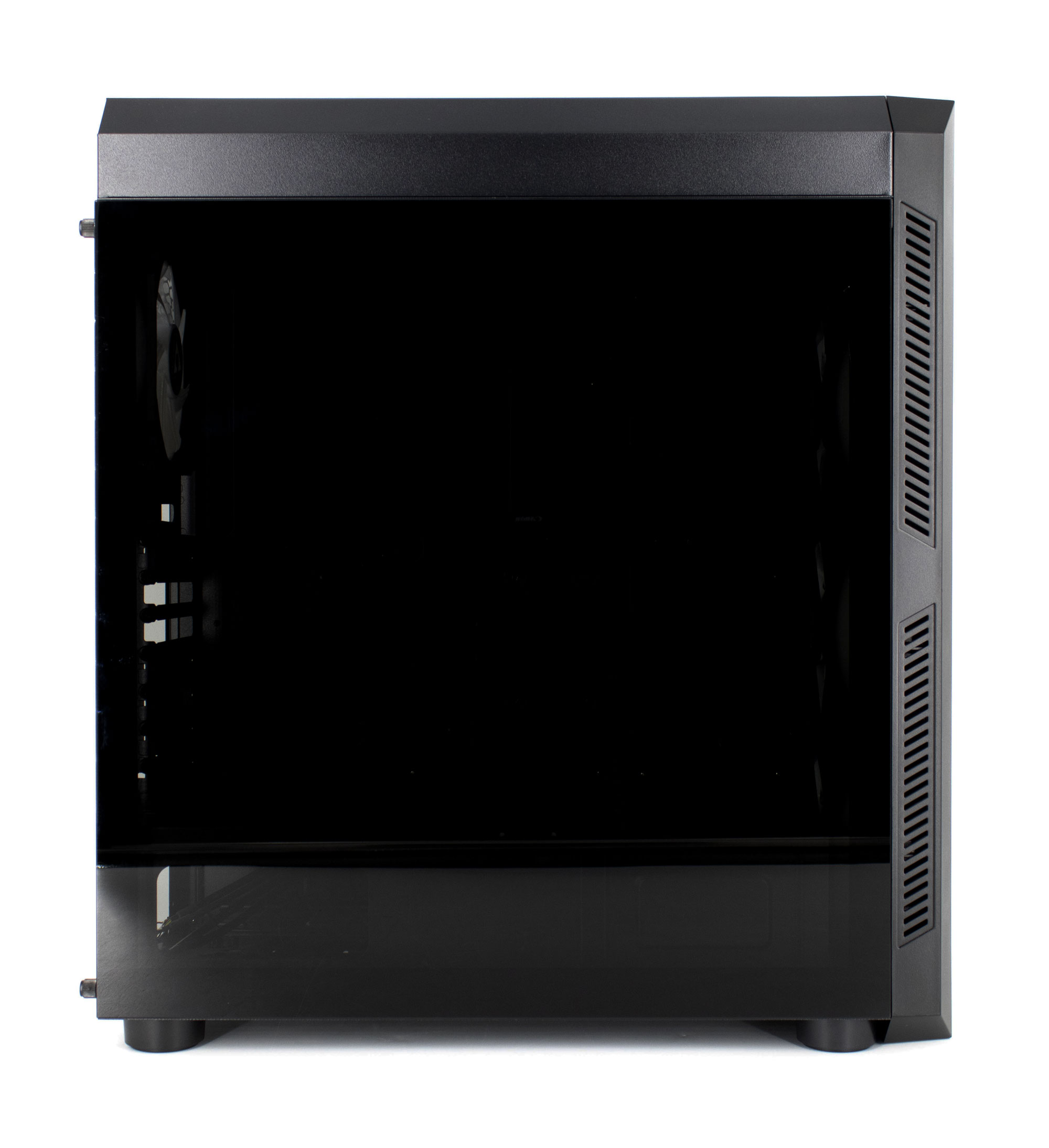 Test du boîtier Chieftec Scorpion 4 : entre silence et efficacité 7 Chieftec Scorpion 4 053