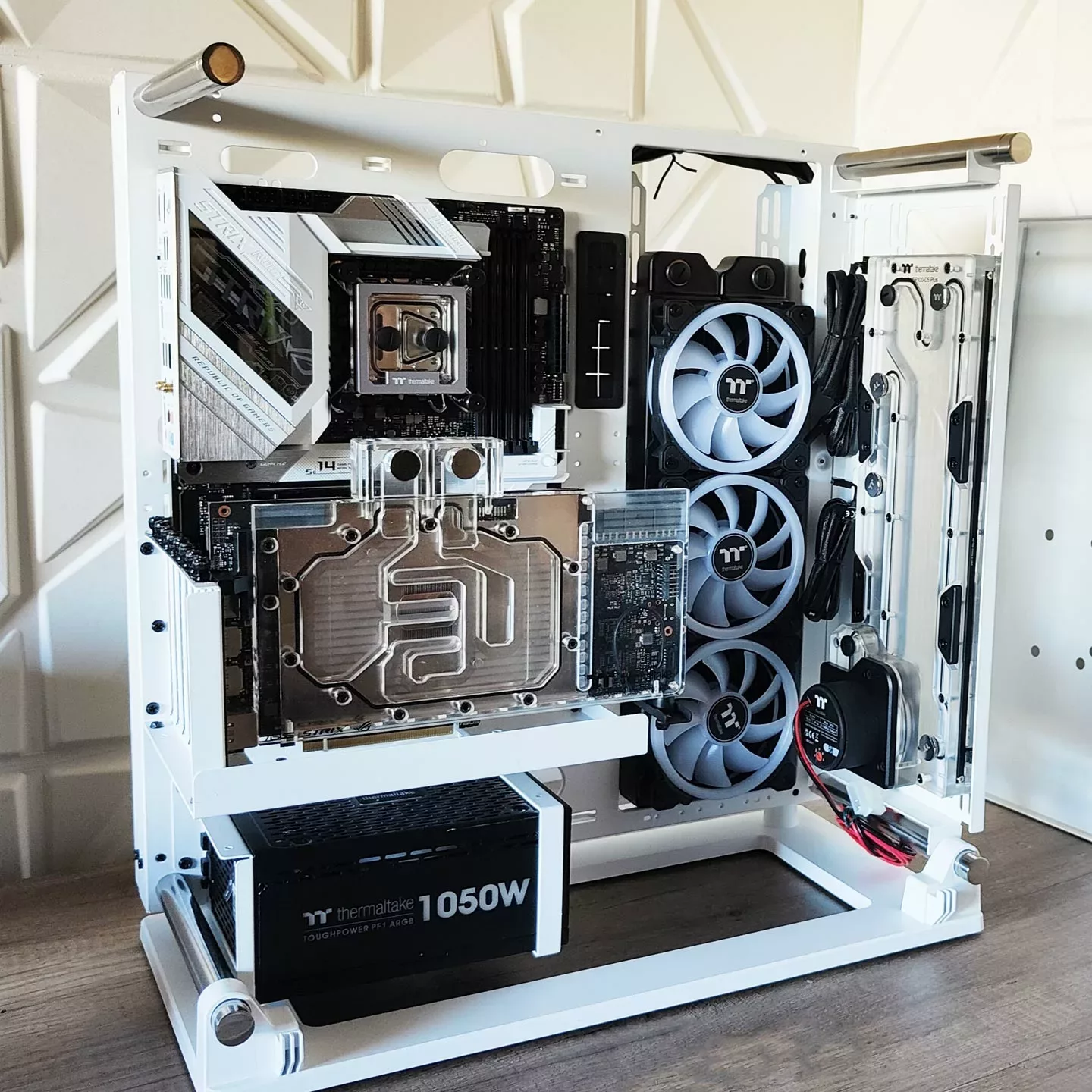 Thermaltake Core P3 Pro Boitier Montage 4