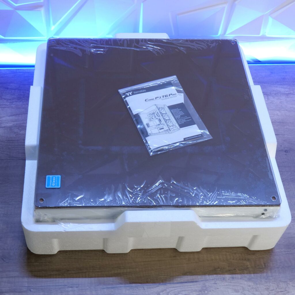 Thermaltake Core P3 Pro Contenu Ouverture