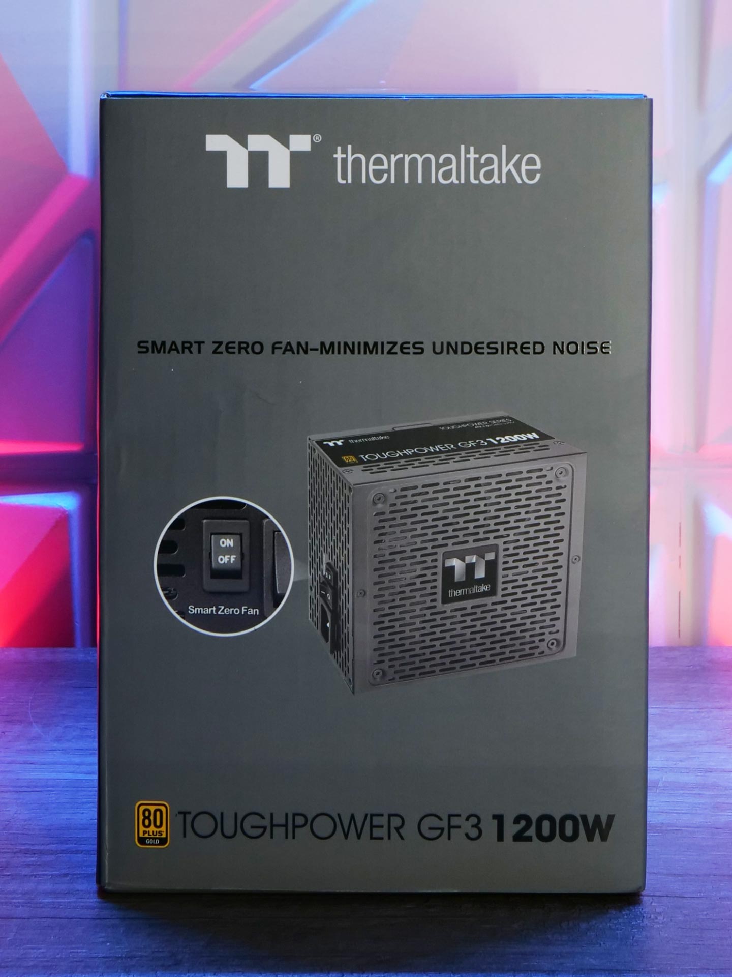 Thermaltake Toughpower Gf3 1200 W Emballage 2