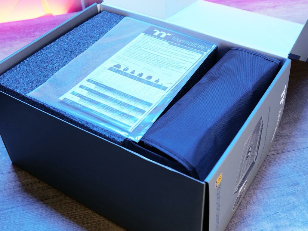 Thermaltake Toughpower Gf3 1200 W Emballage Ouvert 1