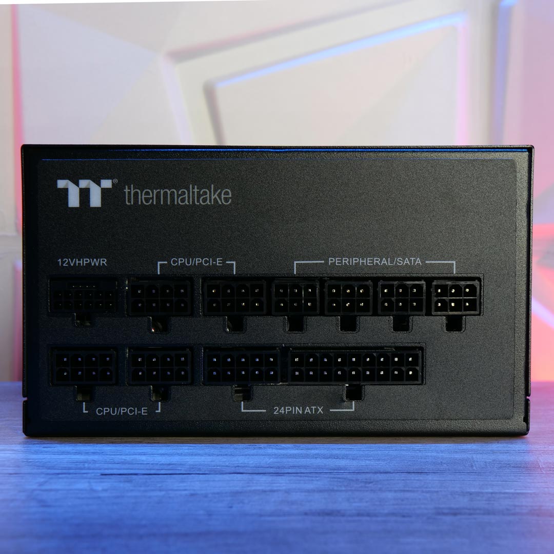 Thermaltake Toughpower Gf3 1200 W Face 4