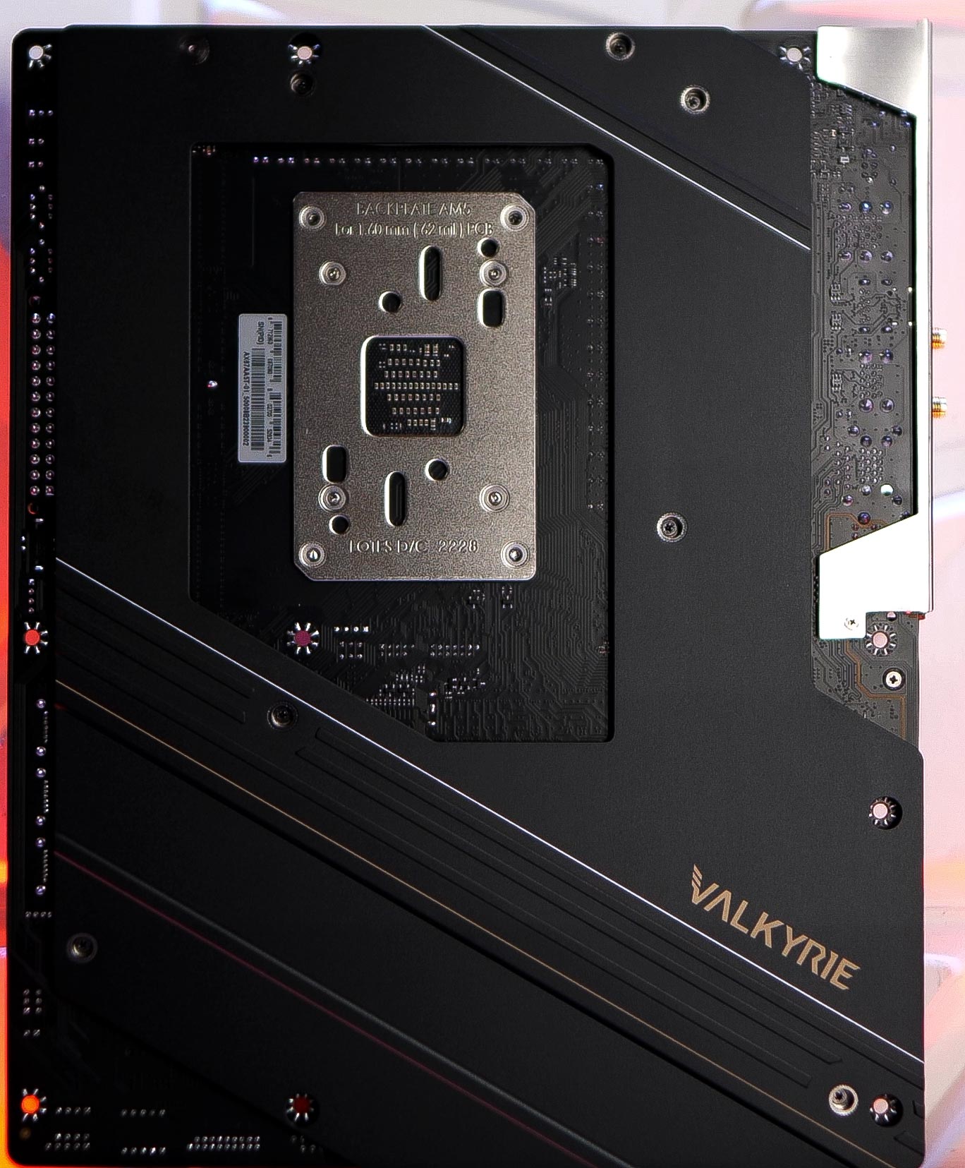 Test BIOSTAR X670E VALKYRIE : Le haut de gamme accessible 17 Biostar X 670 E Valkyrie 2 1