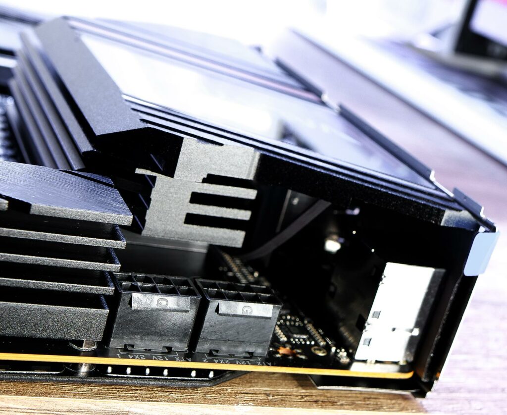 Test BIOSTAR X670E VALKYRIE : Le haut de gamme accessible 18 Biostar X 670 E Valkyrie Details 4