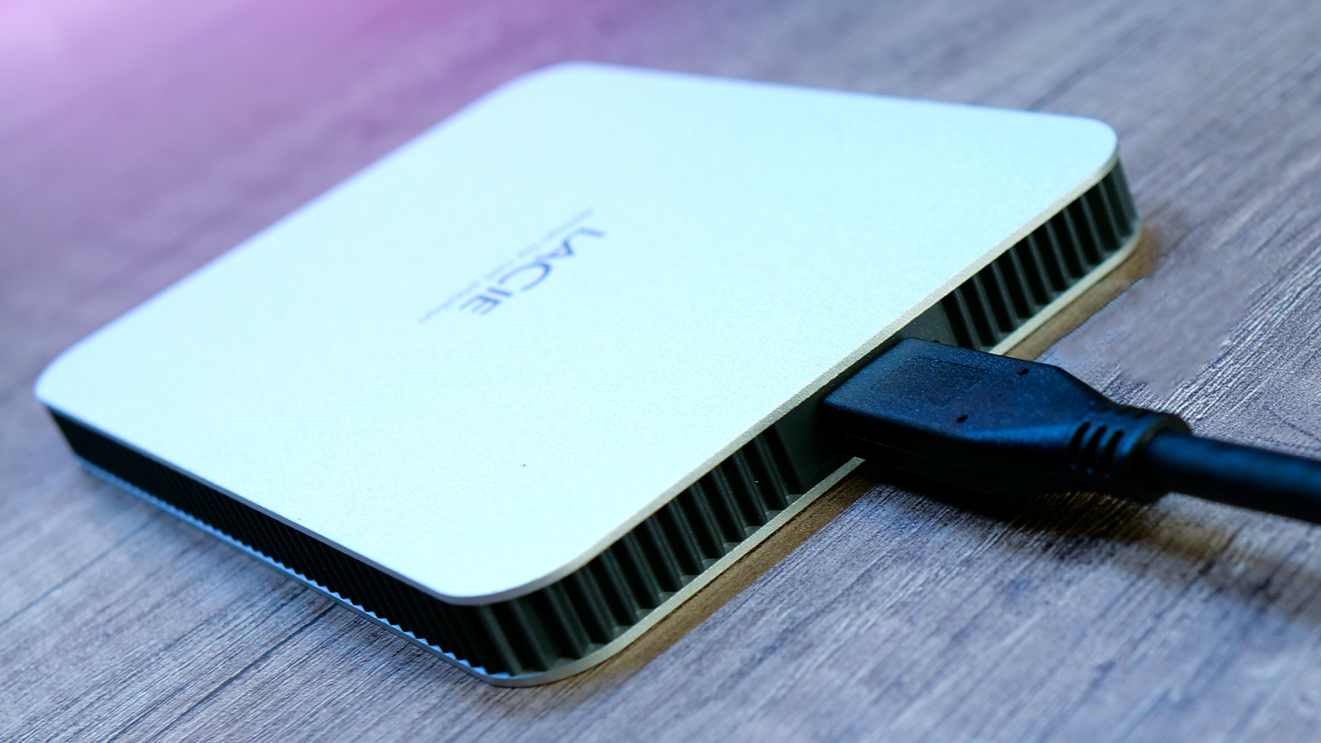 Test LaCie Mobile Drive 2022 : le stockage de l'art 5 La Cie Mobile Drive 2022 2 To 6