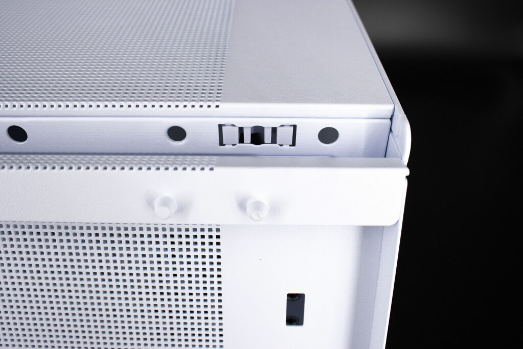ASUS Prime AP201 : un boîtier Micro-ATX sobre et très efficace 10 Asus Prime Ap201 022